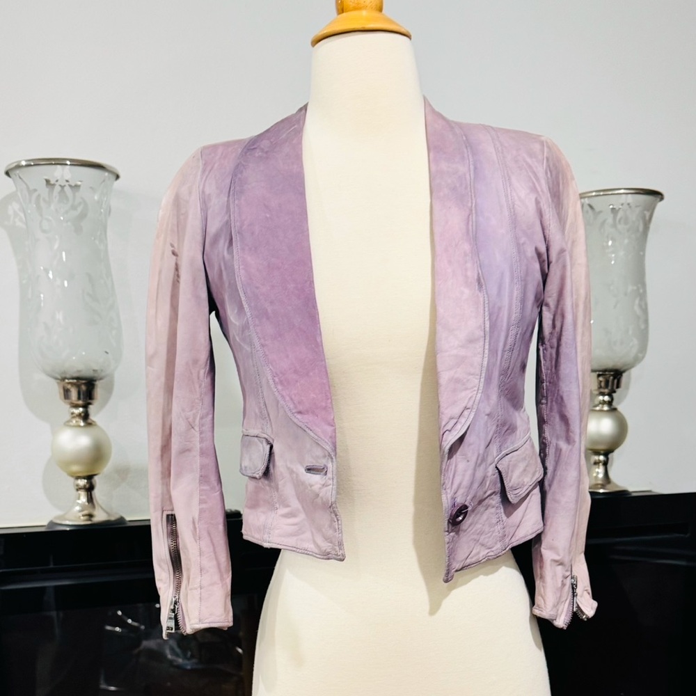 Alice + Olivia Lilac Distressed Genuine
Lambskin Cropped Jacket
